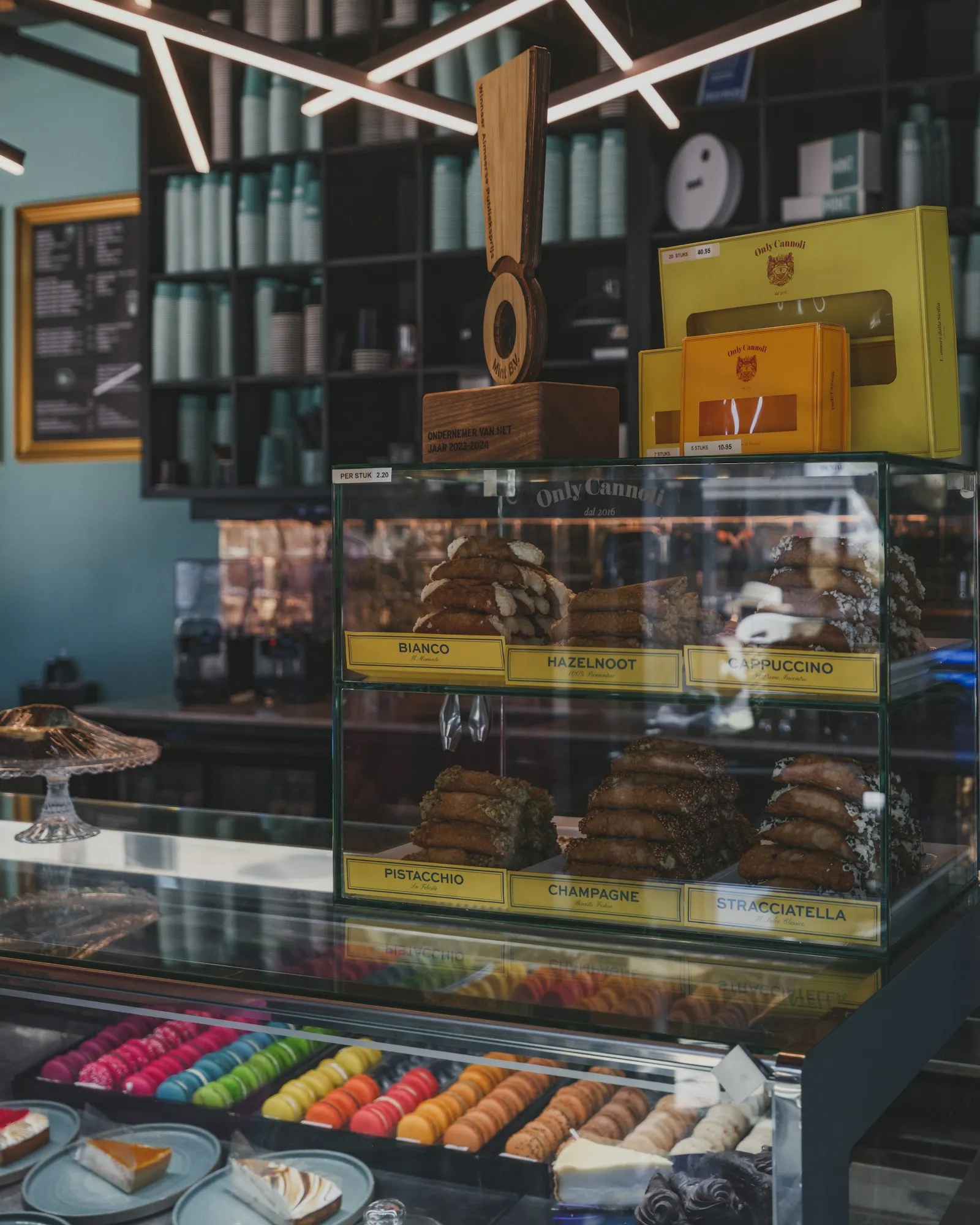 Il banco della pasticceria